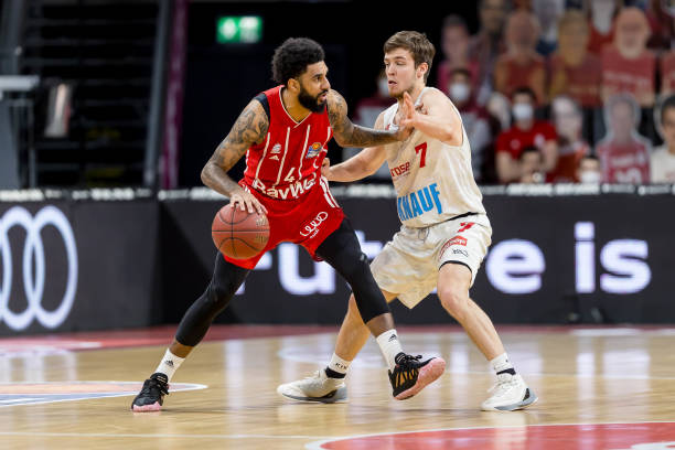 这场比赛中 这场比赛中