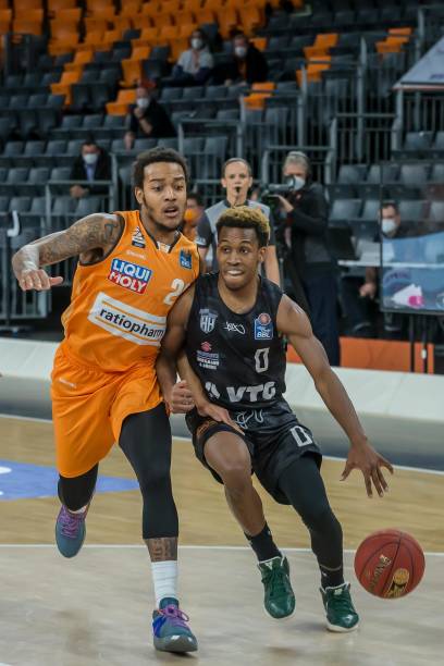 群在过去的 群在过去的