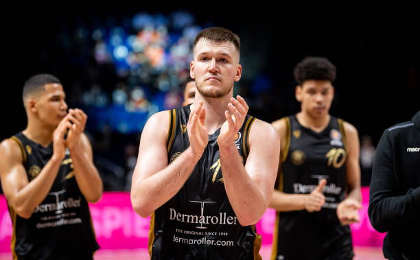 在刚刚结束 在刚刚结束